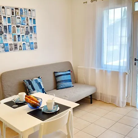 Apartments Cala Biograd Na Moru Room photo